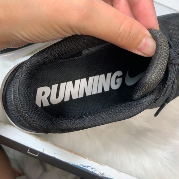 Nike Women's Running Shoes Size 7.5 - Picture 9 of 9